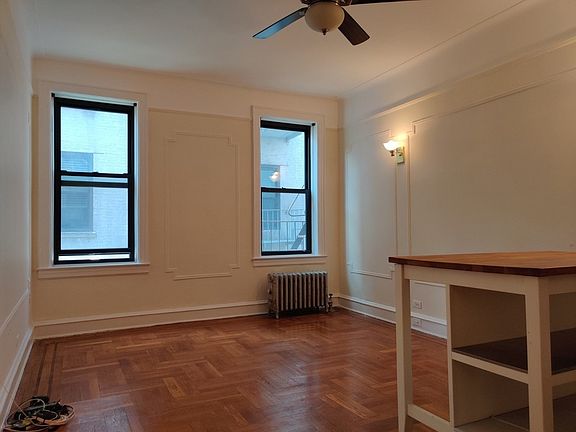 3rd image of 41-42 42nd St #3N