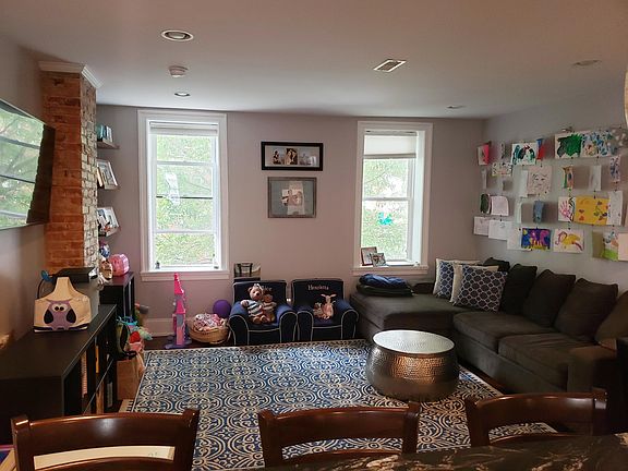 2nd image of 2039 Fitzwater St #2