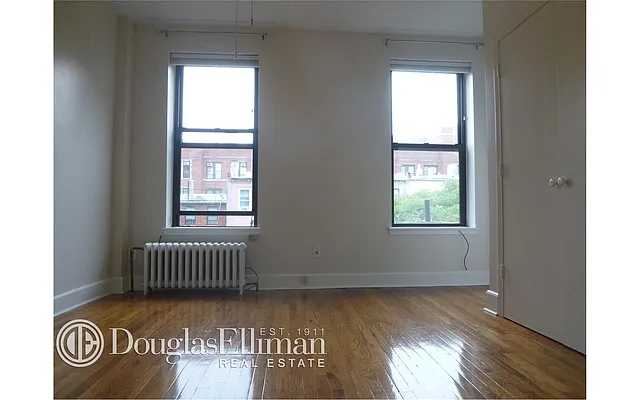 Rented by Douglas Elliman | media 36