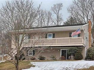100 Eagle Ln, Etters, PA