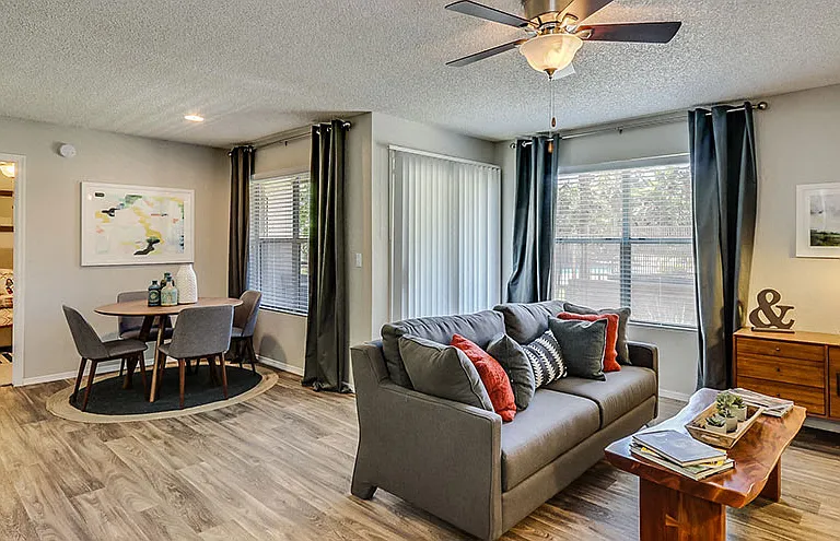 Madera Point Apartments — Photo 5
