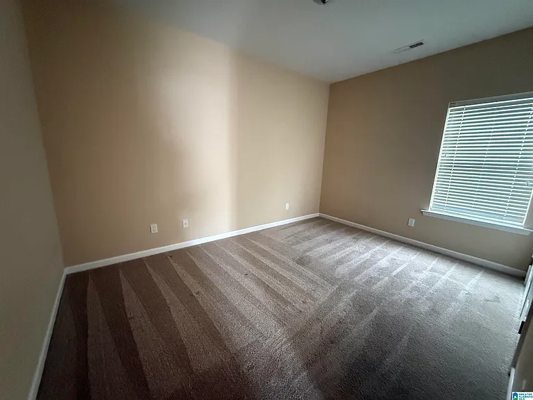 1009 Castlemaine Way — Photo 6