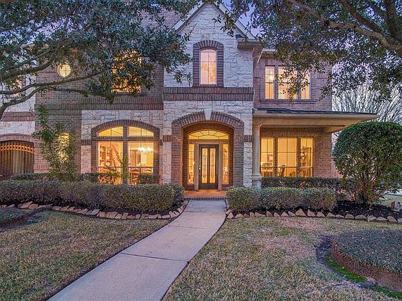 2nd image of 11815 Oakshield Ln