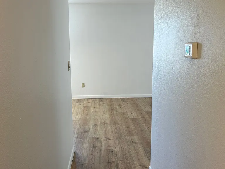 180 Bradshaw Dr #15 — Photo 9