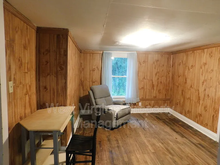 186 Benedict Ln — Photo 7