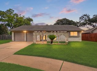 16338 Autumn Wind Dr, Houston, TX 77090