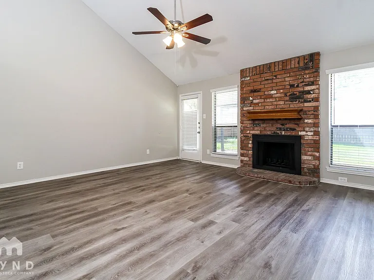 6602 Glen Falls Dr — Photo 3