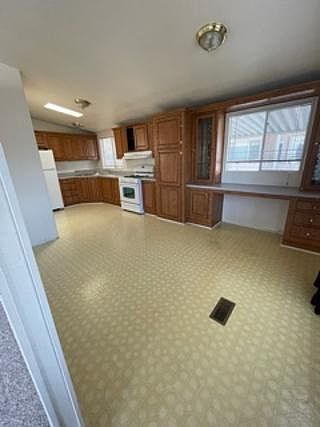 2nd image of 1085 Tasman Dr Space 721