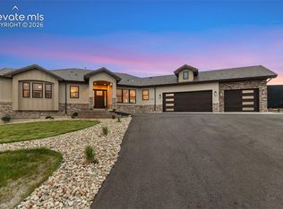 4136 Pinehurst Cir, Colorado Springs, CO 80908