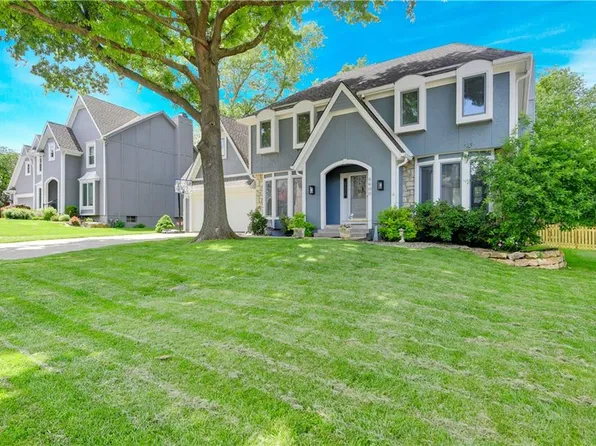 6600 W 125th Ter, Overland Park, KS 66209
