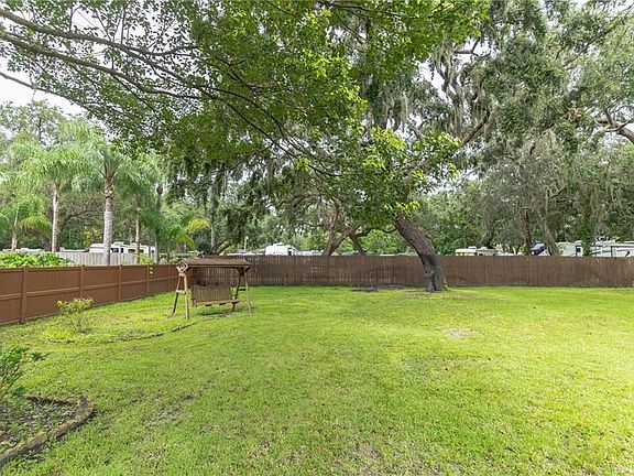 5th image of 2717 Orchid Ln