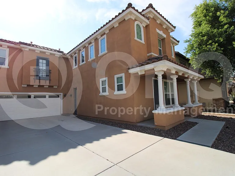 9134 S Roberts Rd — Photo 30