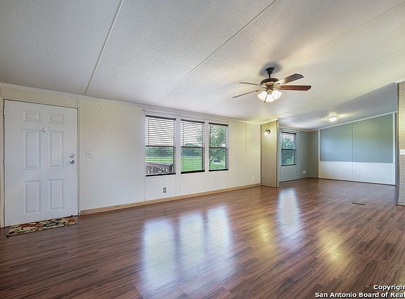 3rd image of 661 County Road 338