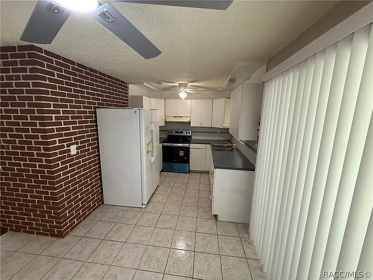 655 S Marlene Point #A — Photo 11