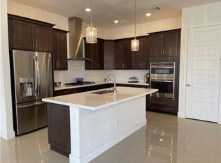 10550 S Lago Vista Cir, Parkland, FL 33076