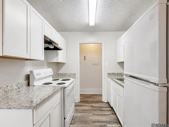 4th image of 1005 Shilo Ave
