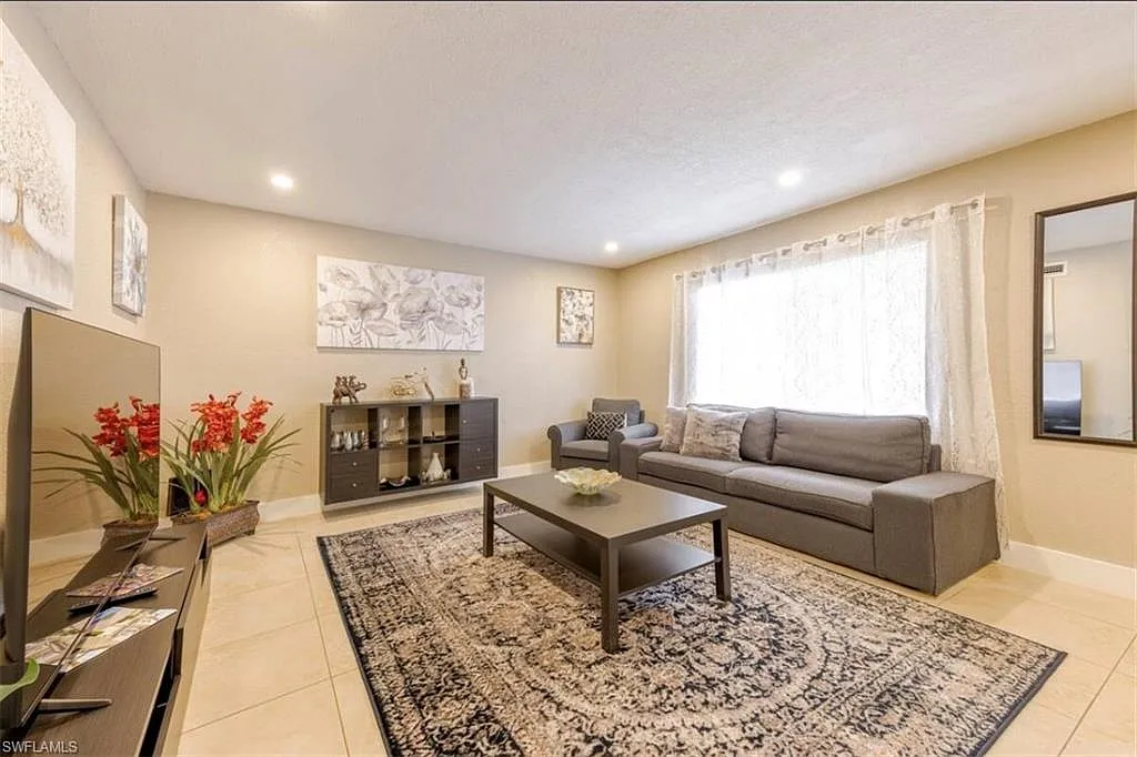 2 bed, 2.0 bath, 886 sqft, $2,500 — Photo 4