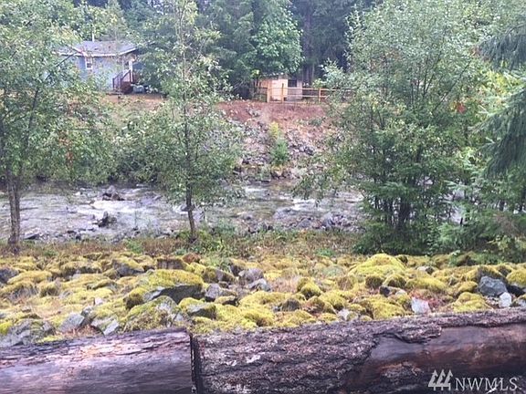 60' Butter Creek Waterfront!