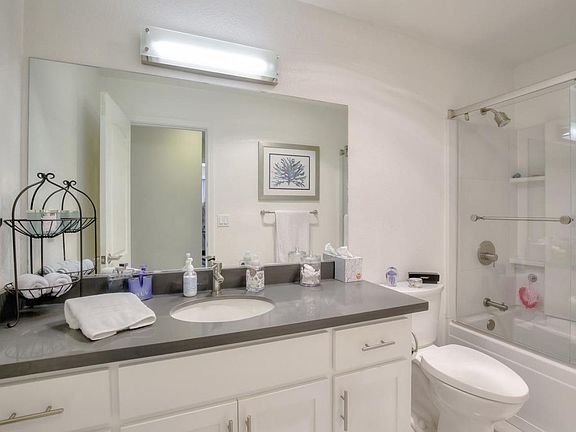 5th image of 755 14th Ave APT 304