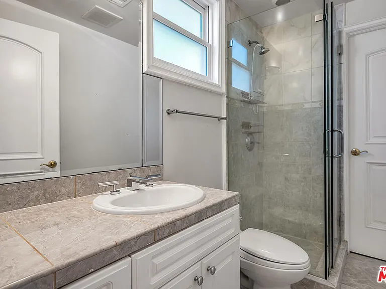 11244 Briarcliff Ln — Photo 39