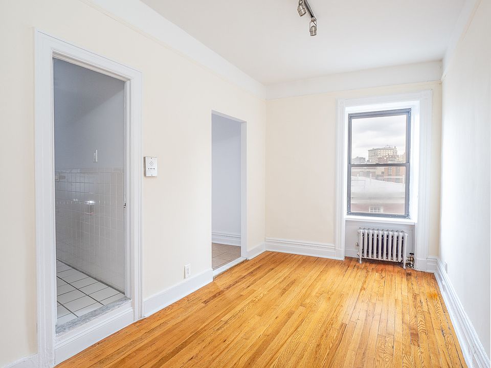 1st image of 162 W 4th St APT 14