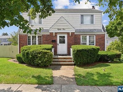 84 Norwood Ave, Lodi, NJ, 07644