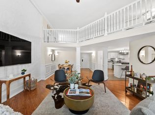 83 Montgomery St #201, Jersey City, NJ 07302