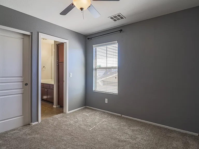15304 W Wethersfield Rd — Photo 19