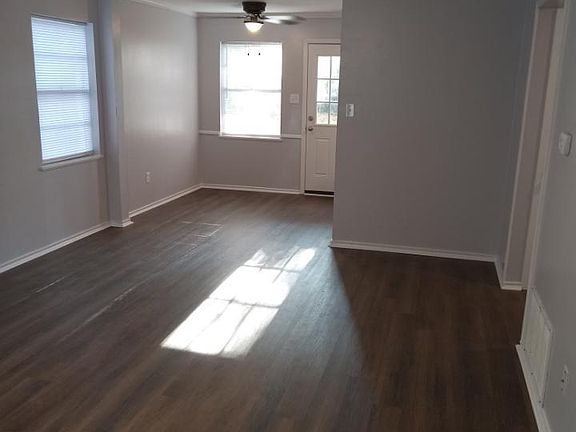 4th image of 7103 Richfield Dr #7103