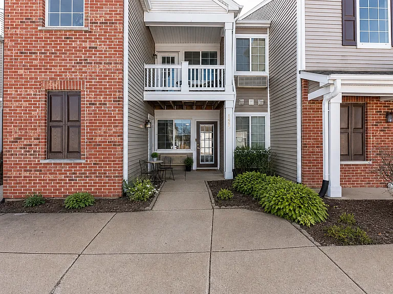 146 Bertram Dr #G — Photo 1