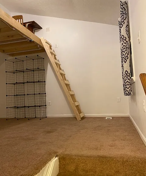 4300 40th Pl — Photo 2