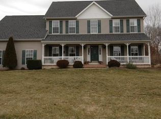 6 Hansom Dr, Columbus, NJ 08022