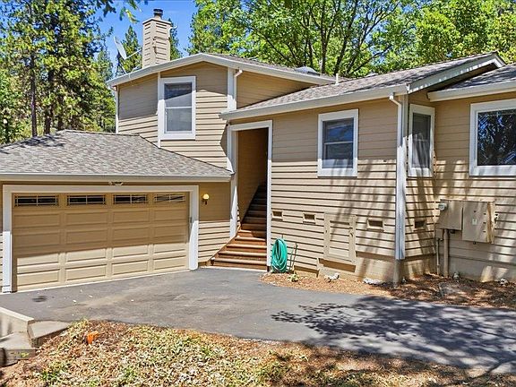 3rd image of 11791 Vicki Dr