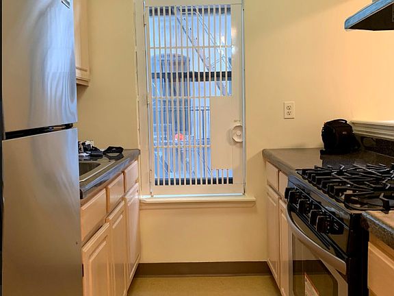 3rd image of 213 W 111th St #20