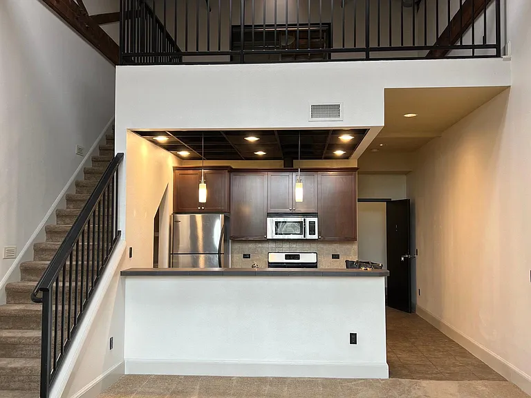 7319 N John Ave #202 — Photo 1