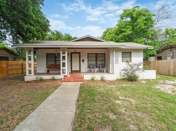 1302 S Main St, Del Rio, TX 78840