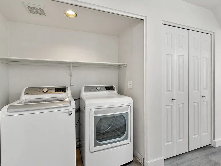 1436 E Kent Ave — Photo 34