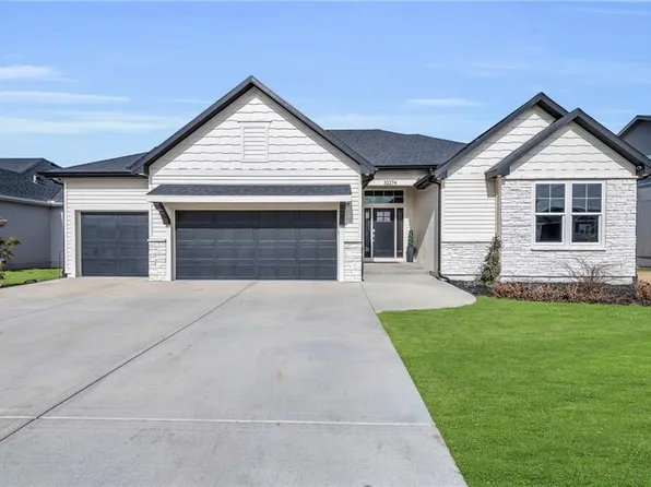 32274 W 165th St, Gardner, KS 66030