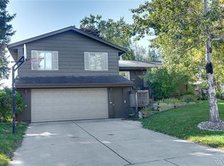 1409 E Crestview Dr, Sioux Falls, SD 57103