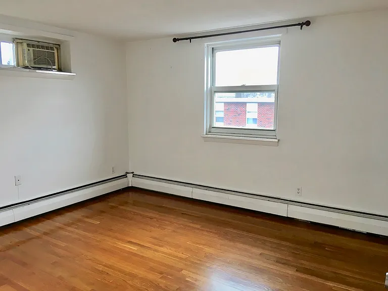 12 Commonwealth Ct #14 — Photo 8