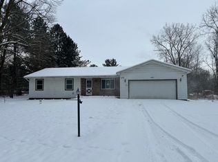 1684 E Sherwood Rd, Williamston, MI 48895