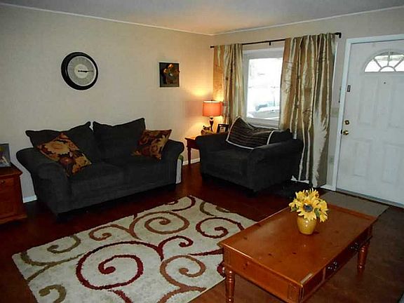 5th image of 1029 Frayne Dr