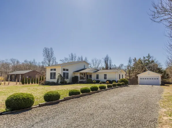 90 School House Ln, Woodbine, NJ 08270