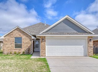 9325 NW 142nd St, Yukon, OK 73099