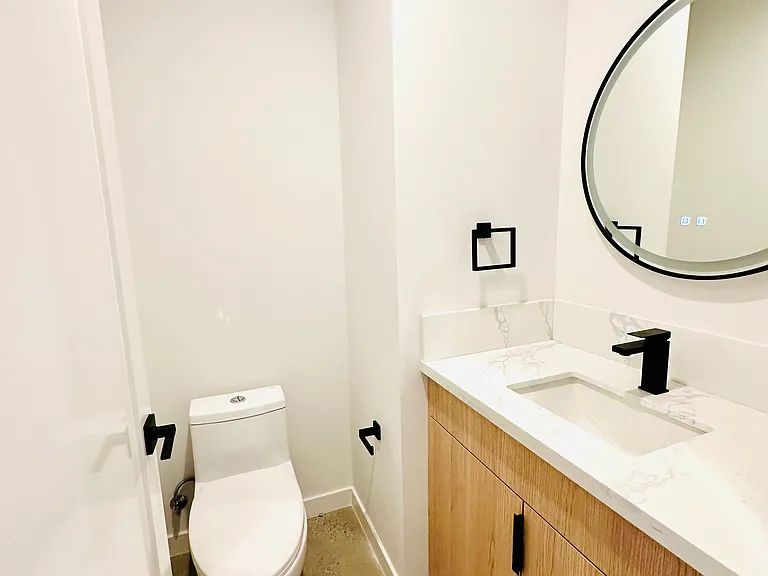 Powder Room / Downstairs