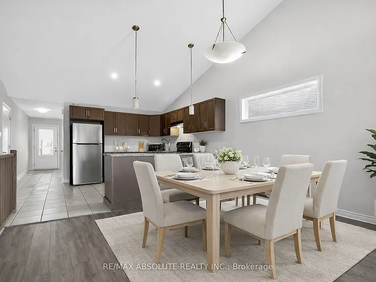 15 Seabert Dr — Photo 3