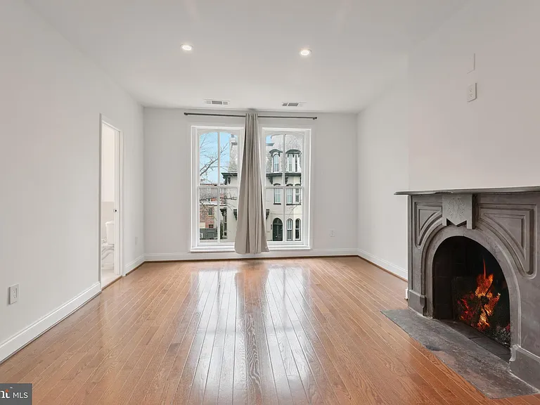 1339 Corcoran St NW — Photo 26