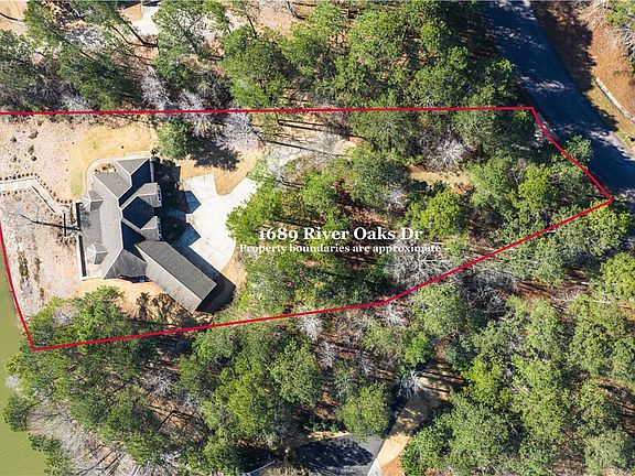 5th image of 1689 River Oaks Dr