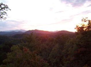 459 Old Barn Rd, Bryson City, NC 28713