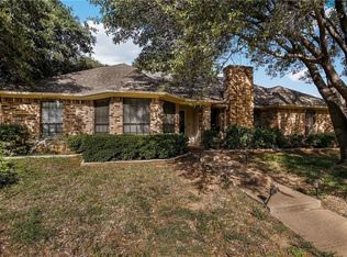 3601 Chittam Ln, Bedford, TX 76021
